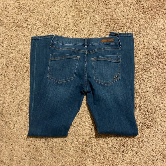 Express Jeans - Picture 3 of 5